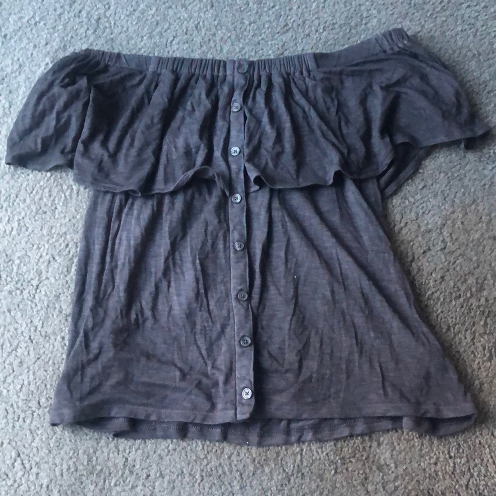American Eagle off the shoulder shirt